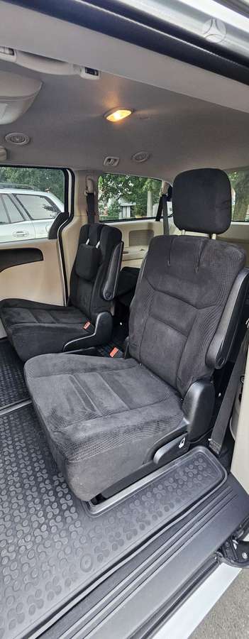 Dodge Grand 2014 — photo 13