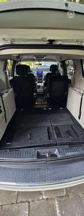 Dodge Grand 2014 — photo 19