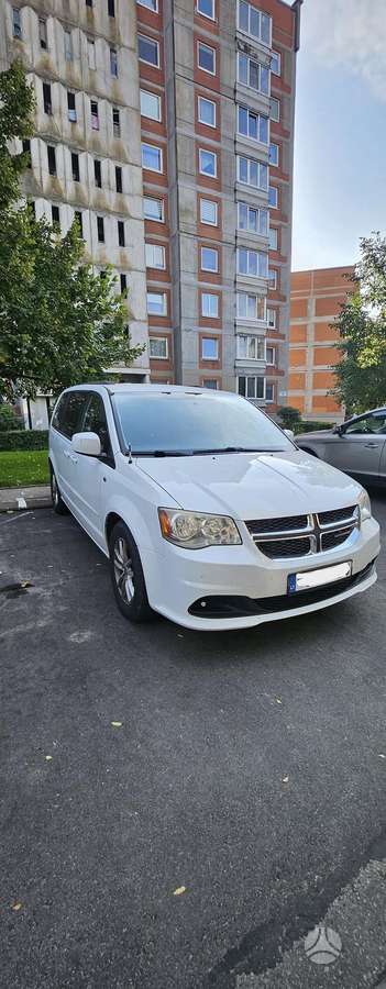 Dodge Grand 2014 — rear view