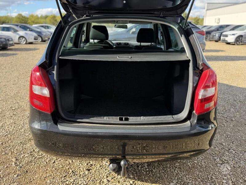 Skoda Fabia 2011 — photo 7