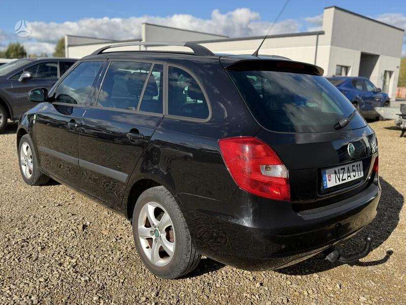 Skoda Fabia 2011 — photo 8