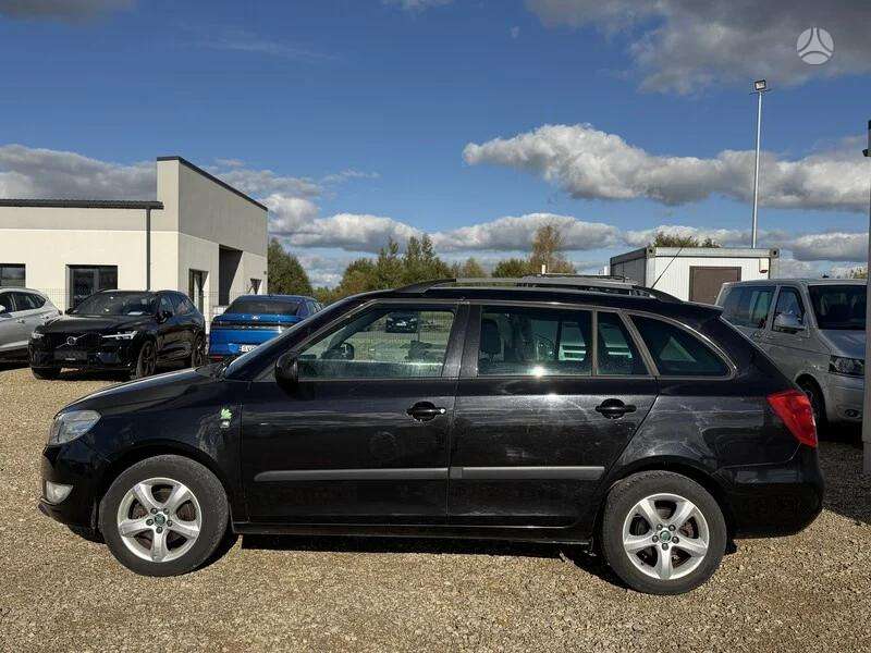 Skoda Fabia 2011 — photo 9