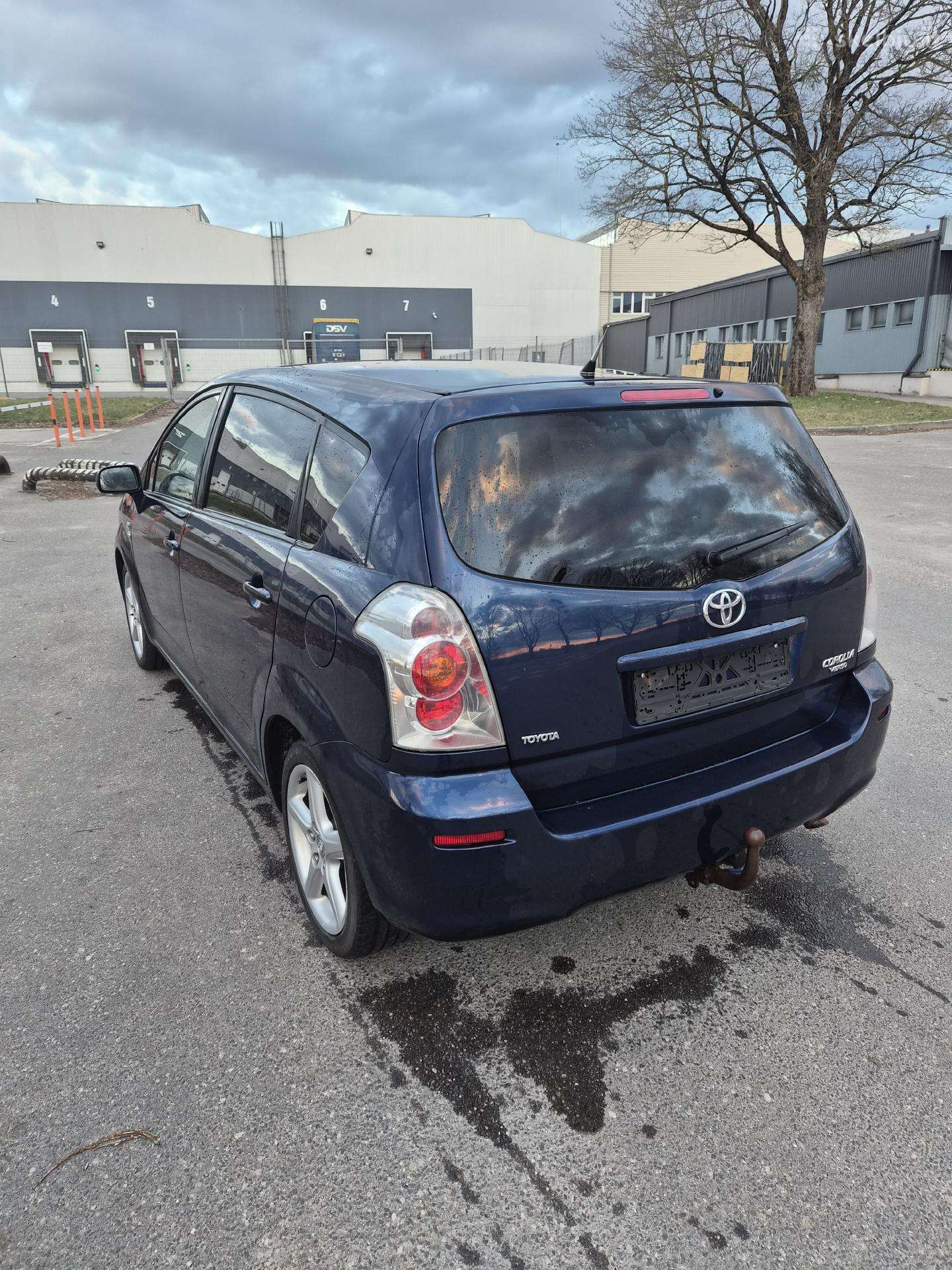 Toyota Corolla 2006 — rear view