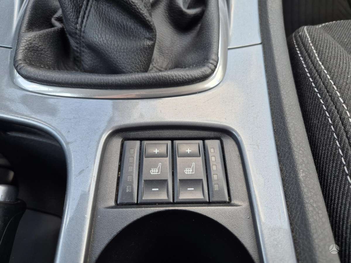 Ford Mondeo 2011 — photo 17