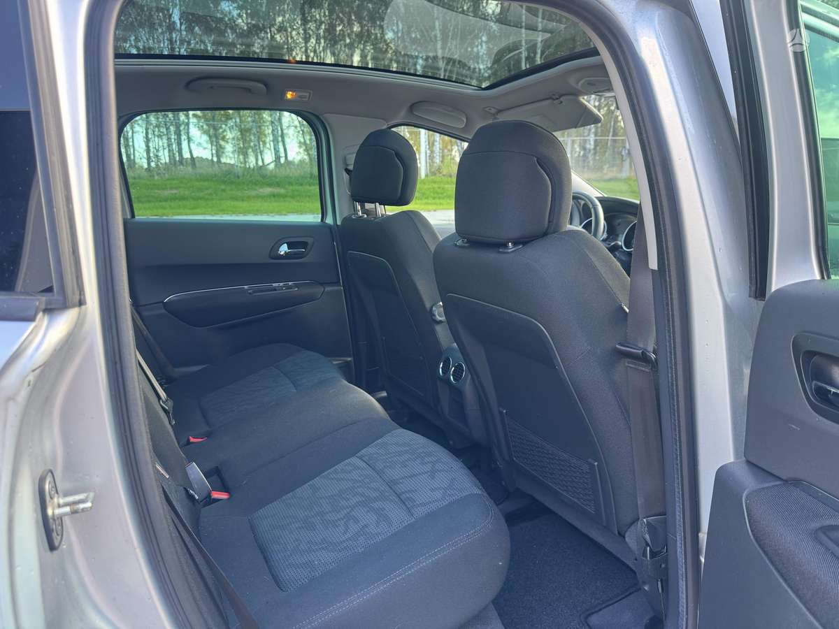 Peugeot 3008 2010 — photo 11