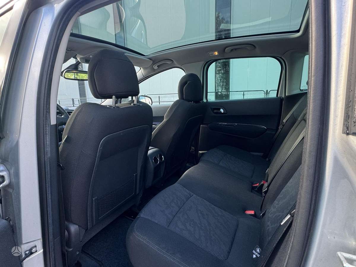 Peugeot 3008 2010 — photo 12