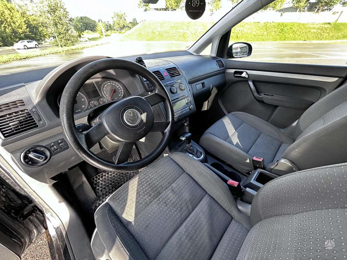 Volkswagen Touran 2006 — photo 10