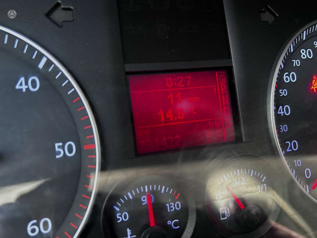 Volkswagen Touran 2006 — photo 14