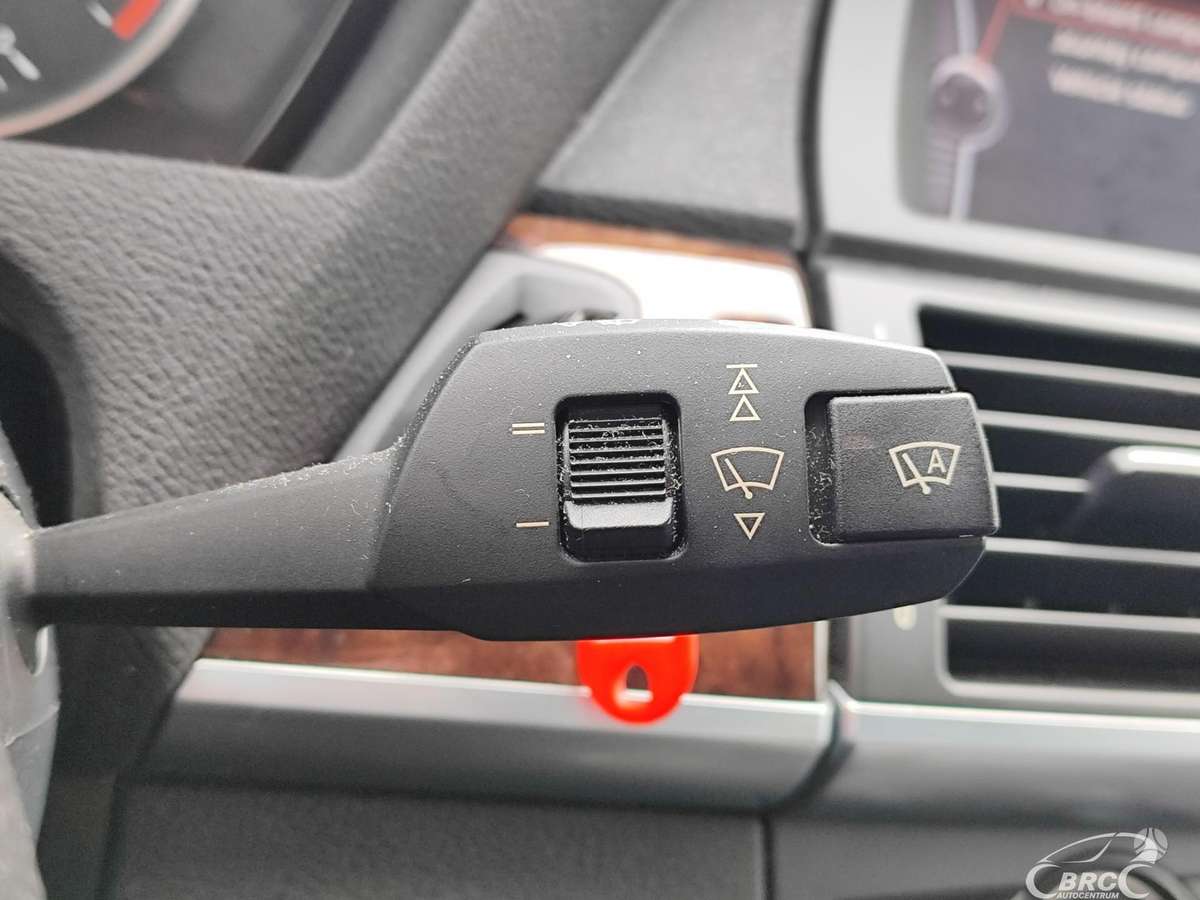 BMW X5 2013 — photo 21