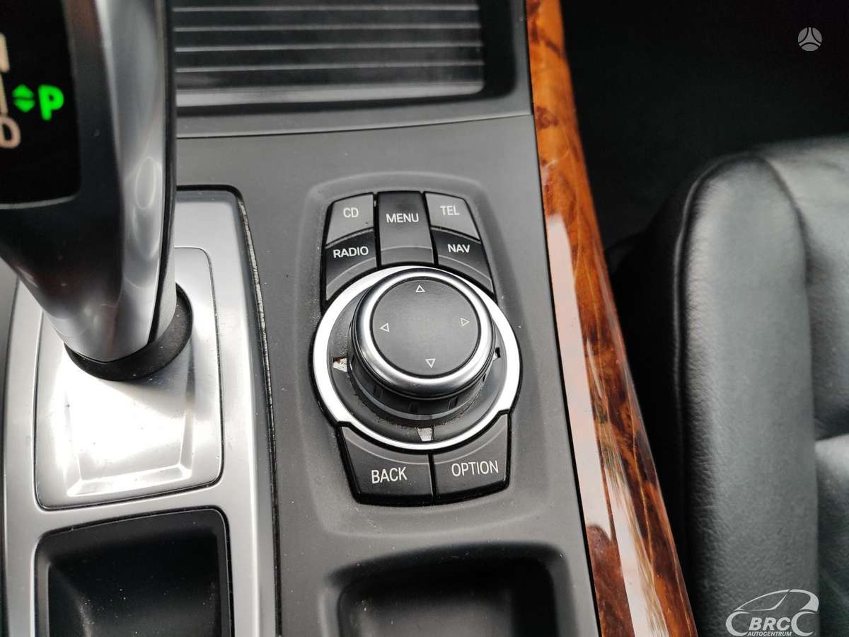 BMW X5 2013 — photo 25