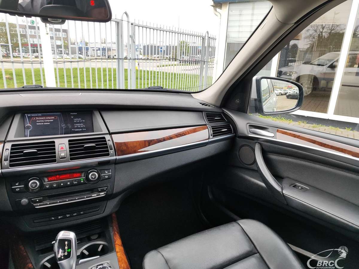 BMW X5 2013 — photo 6