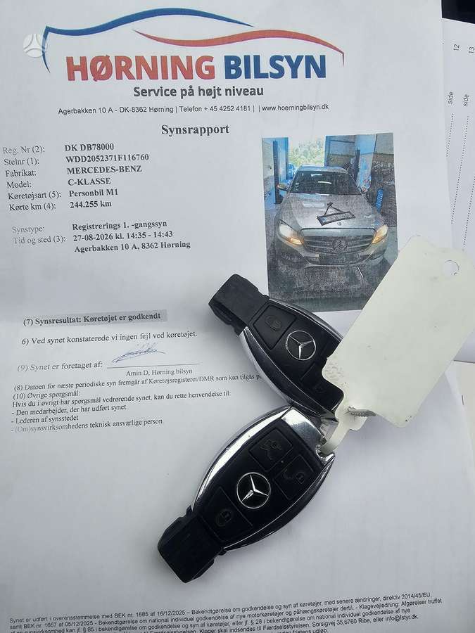 Mercedes-Benz C200 2015 — photo 14
