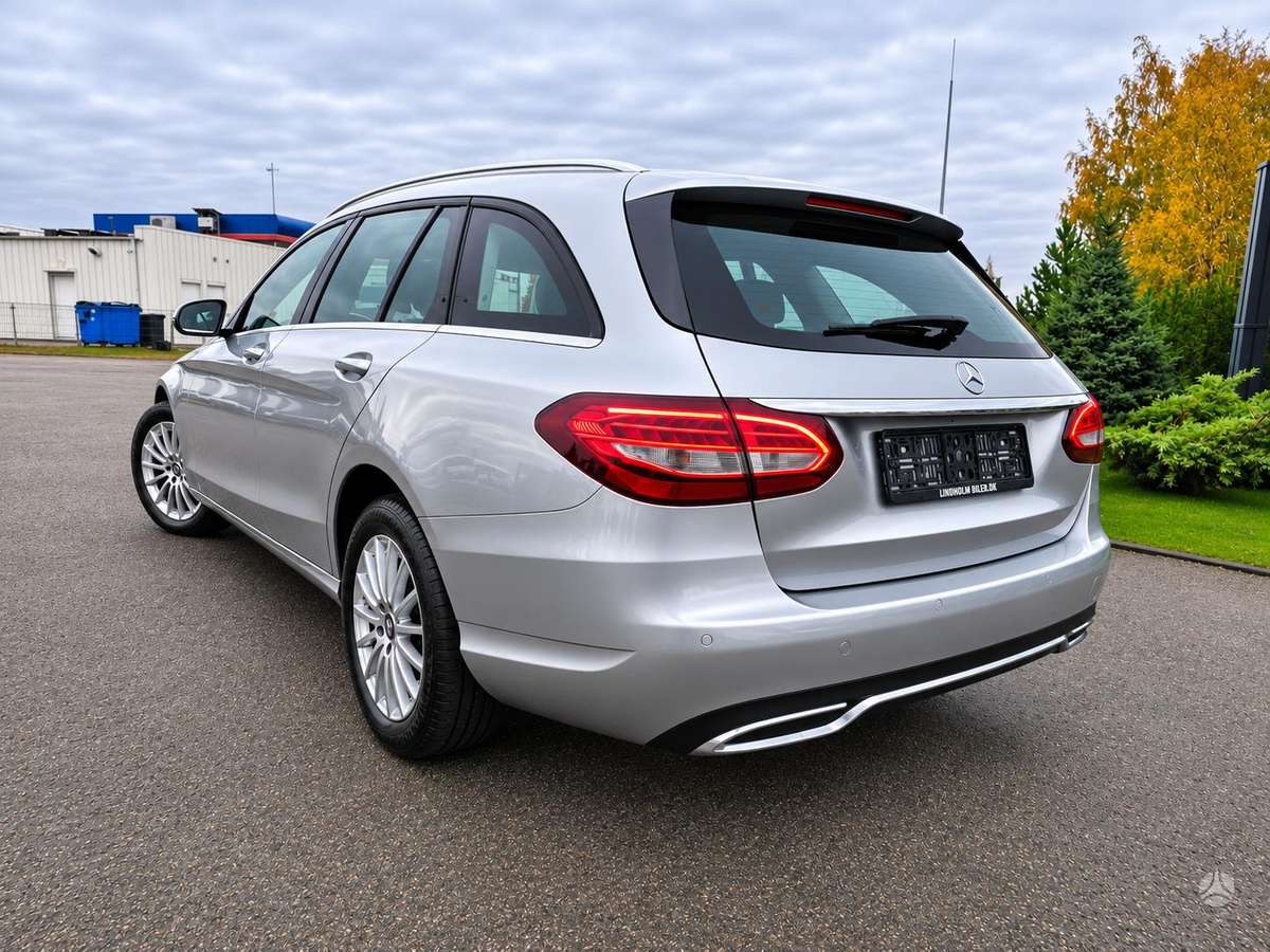 Mercedes-Benz C200 2015 — photo 5