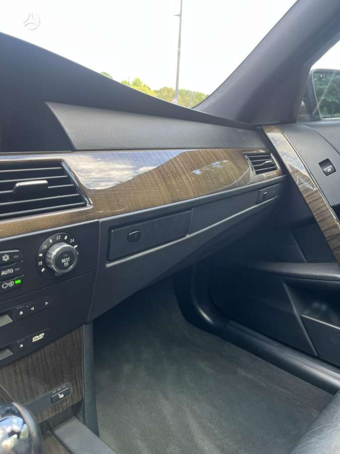 BMW 530 2006 — photo 24
