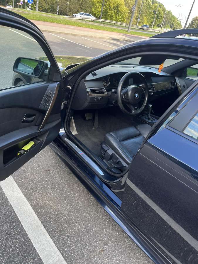 BMW 530 2006 — photo 9