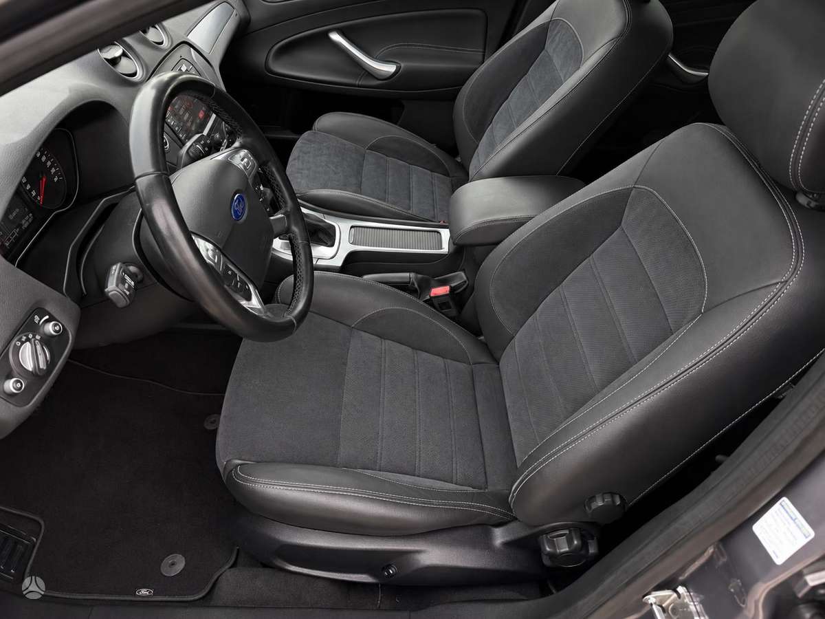 Ford Mondeo 2013 — photo 15