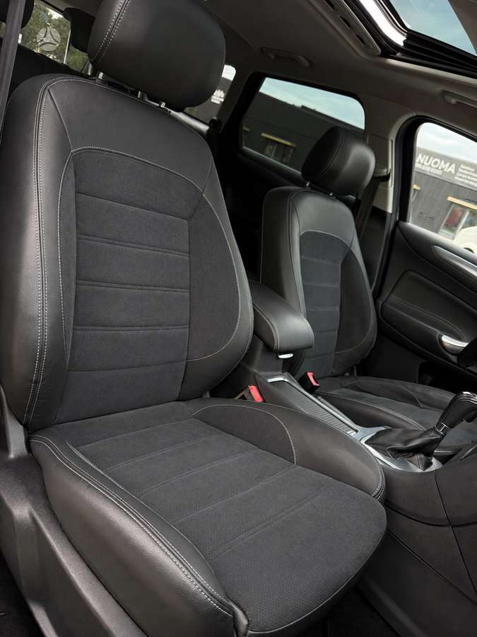 Ford Mondeo 2013 — photo 21