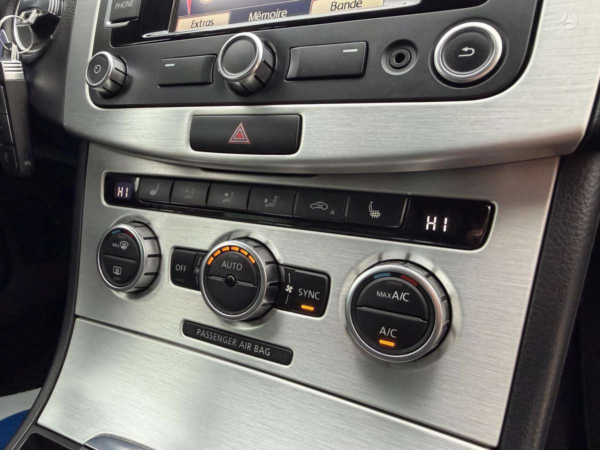 Volkswagen Passat 2013 — photo 23