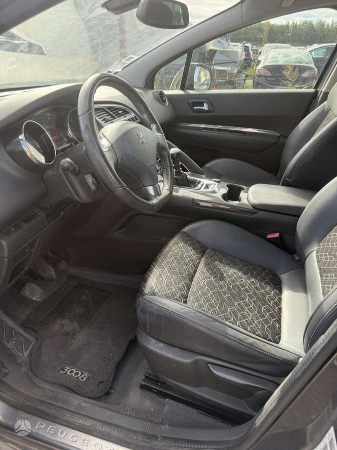 Peugeot 3008 2015 — photo 12