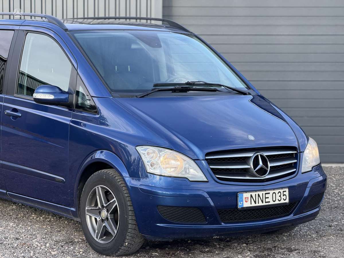 Mercedes-Benz Viano 2007 — rear view