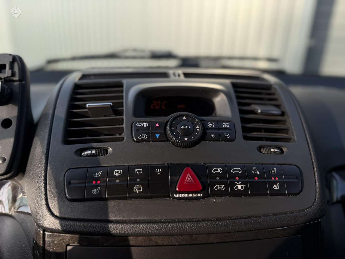 Mercedes-Benz Viano 2007 — photo 20