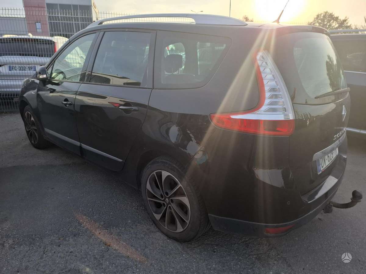 Renault Grand 2015 — салон