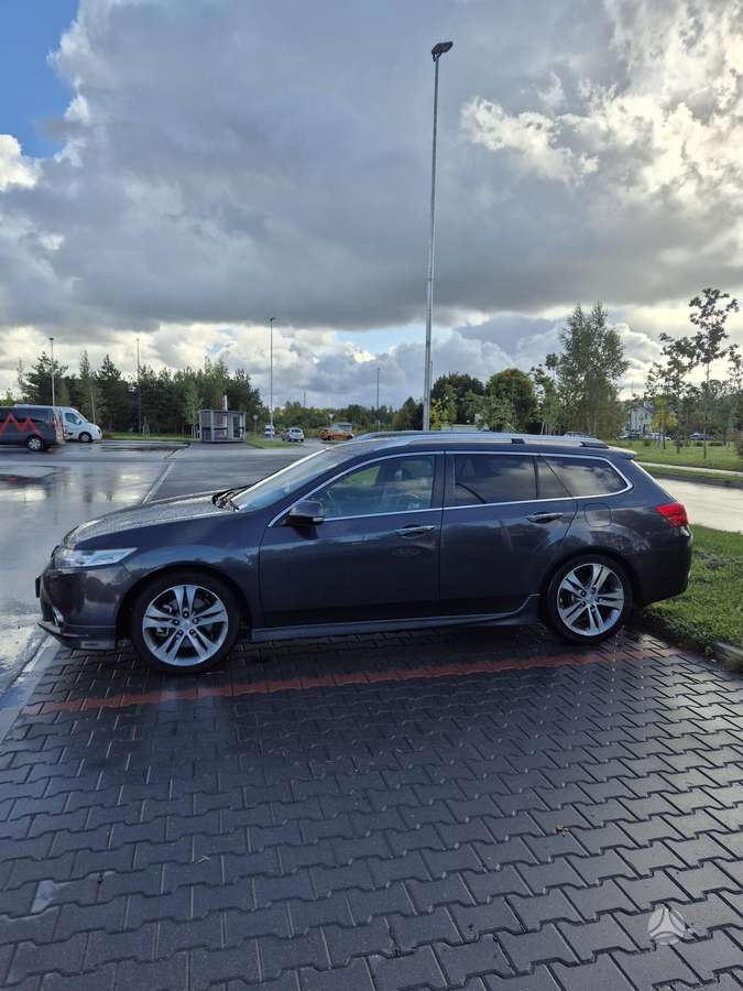 Honda Accord 2012 — вигляд ззаду