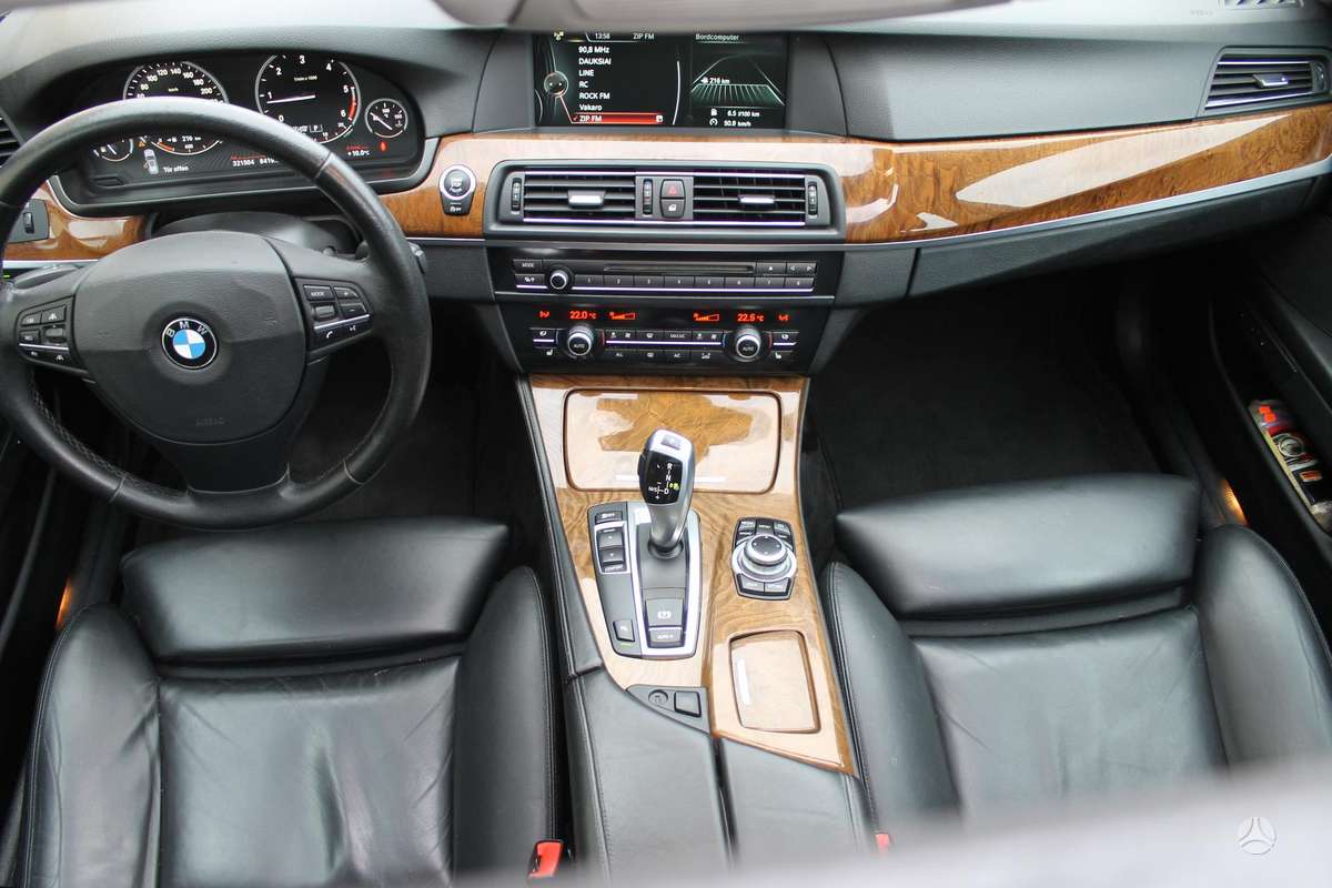 BMW 520 2013 — фото 17