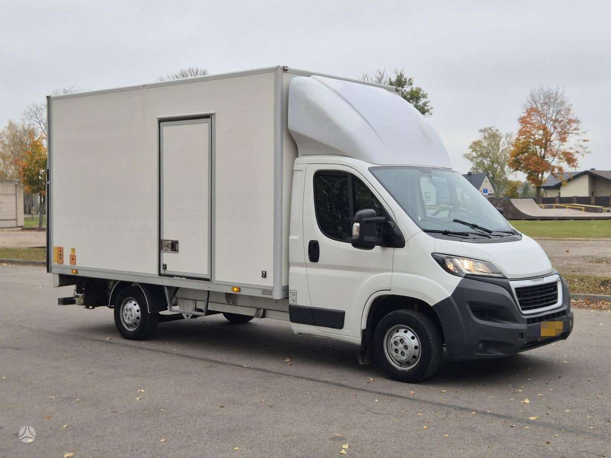 Peugeot Boxer 2015 — двигун 2200 cm³, 150 HP (110kW)