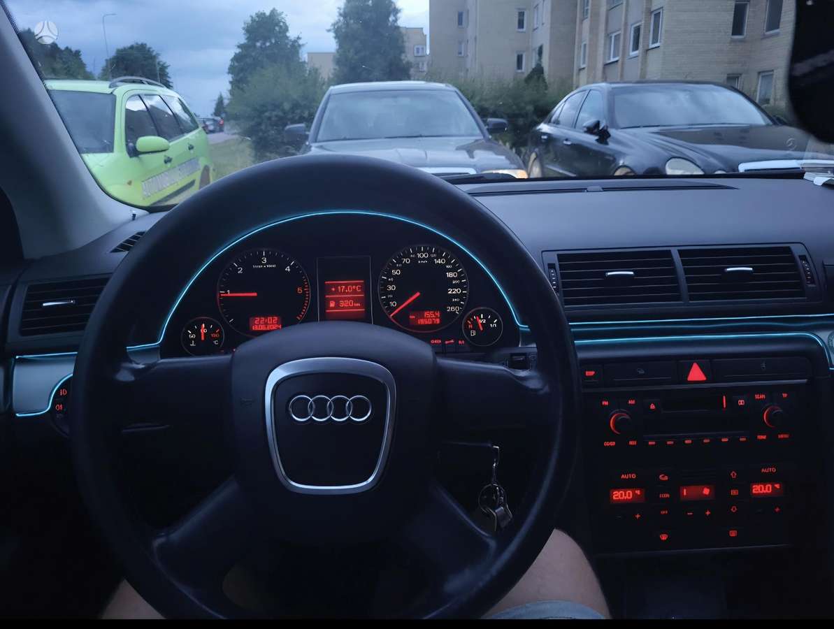 Audi A4 2005 — photo 16