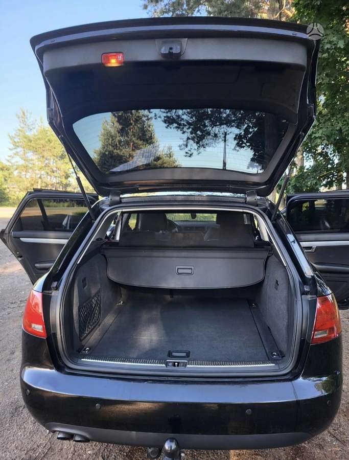 Audi A4 2005 — engine 1968 cm³, 140 HP (103kW)