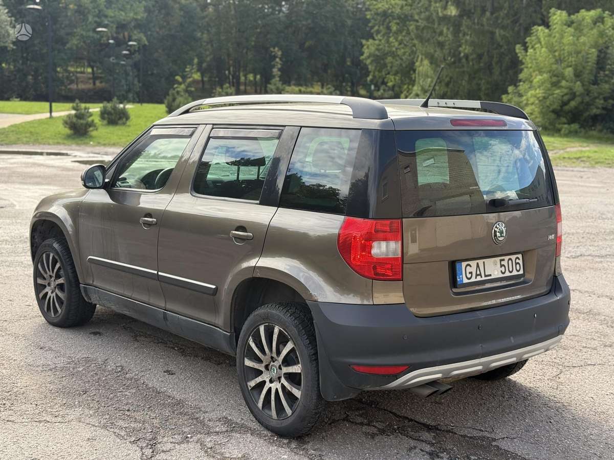 Skoda Yeti 2012 — interior