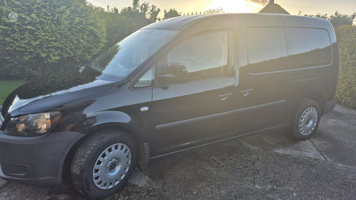 Volkswagen Caddy 2013 — салон