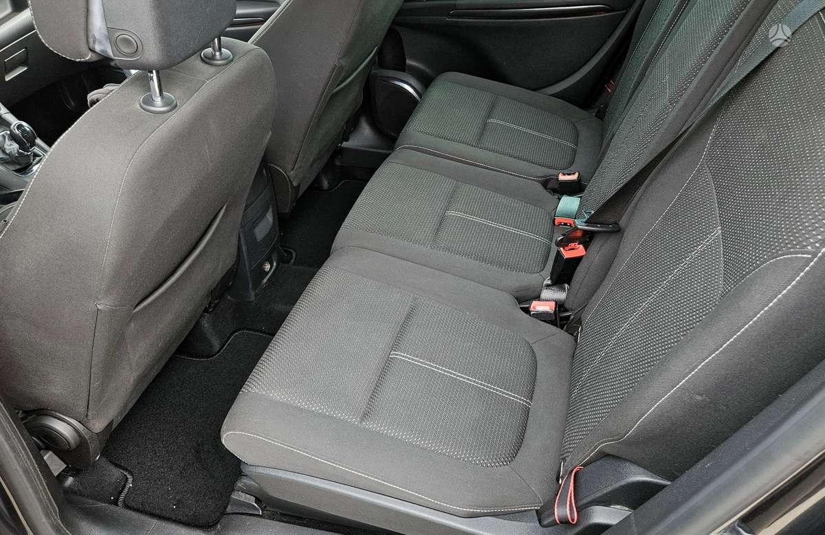 Opel Zafira 2012 — photo 17