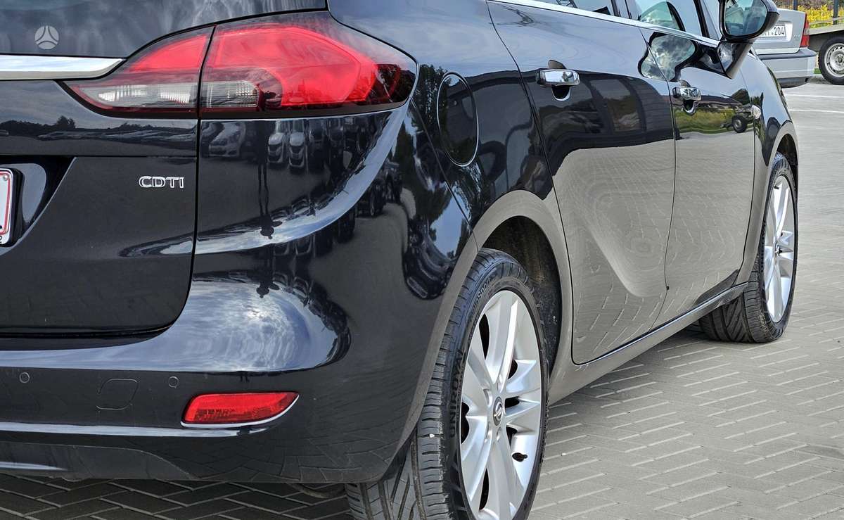 Opel Zafira 2012 — photo 6