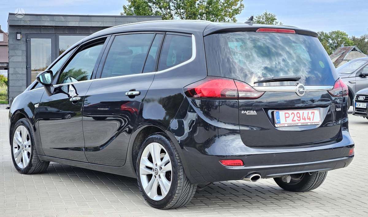 Opel Zafira 2012 — photo 7