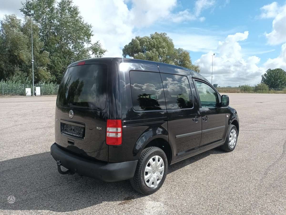 Volkswagen Caddy 2011 — photo 10