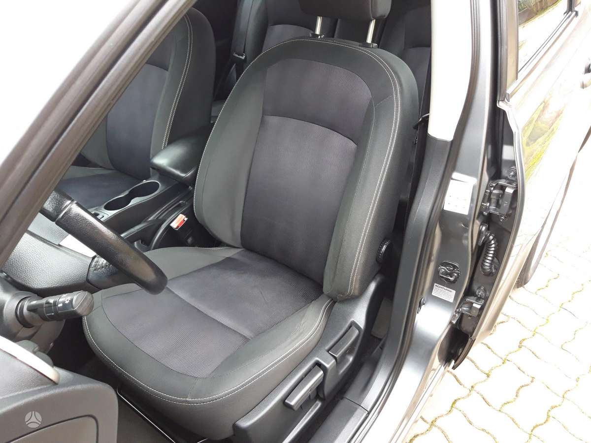 Nissan Qashqai 2012 — photo 12