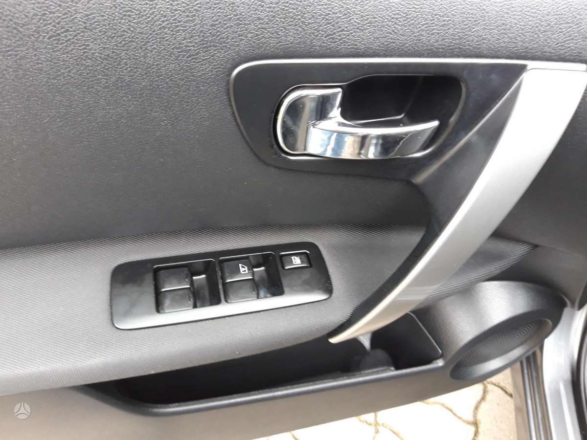 Nissan Qashqai 2012 — photo 13