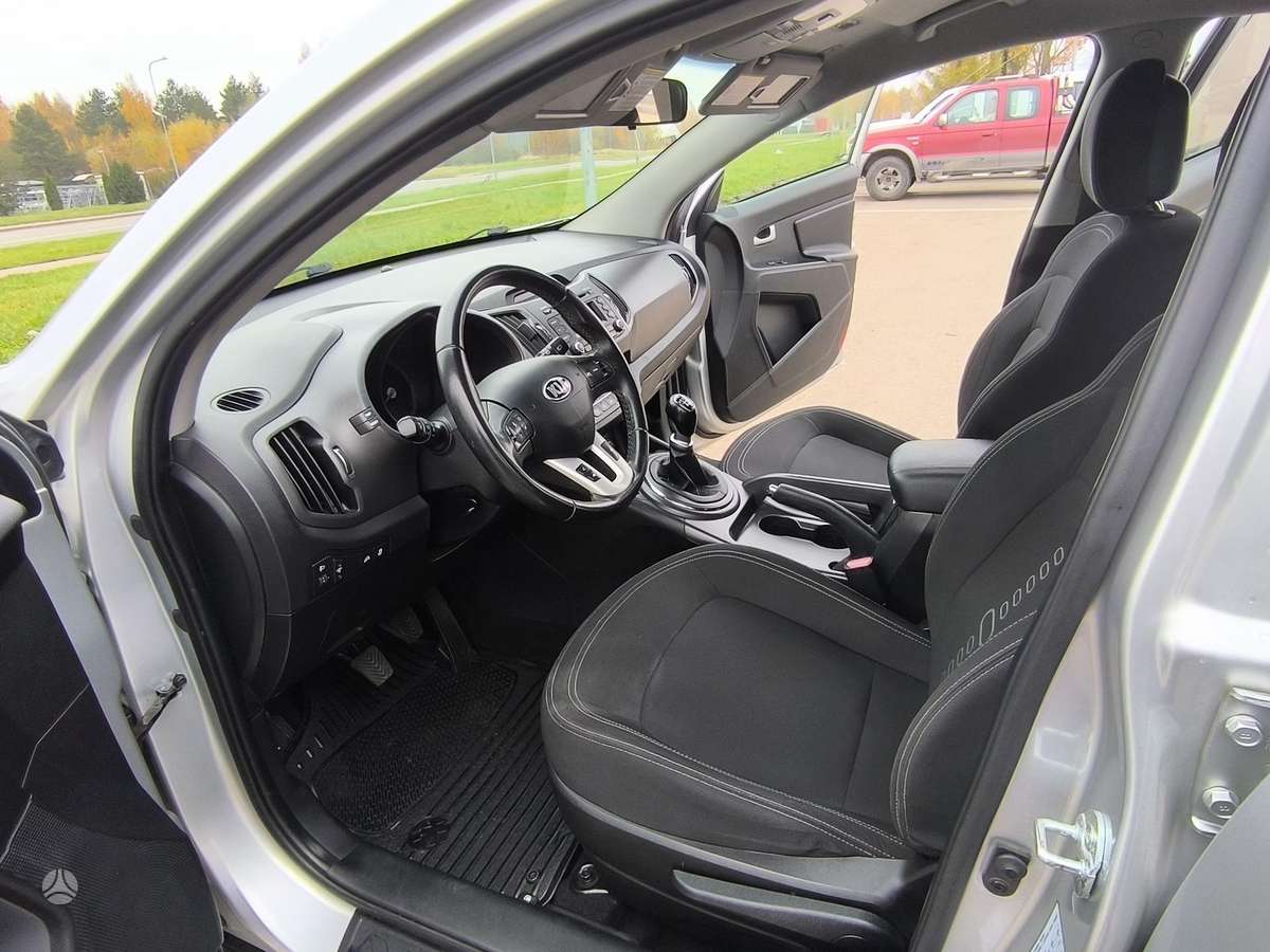 Kia Sportage 2013 — photo 17