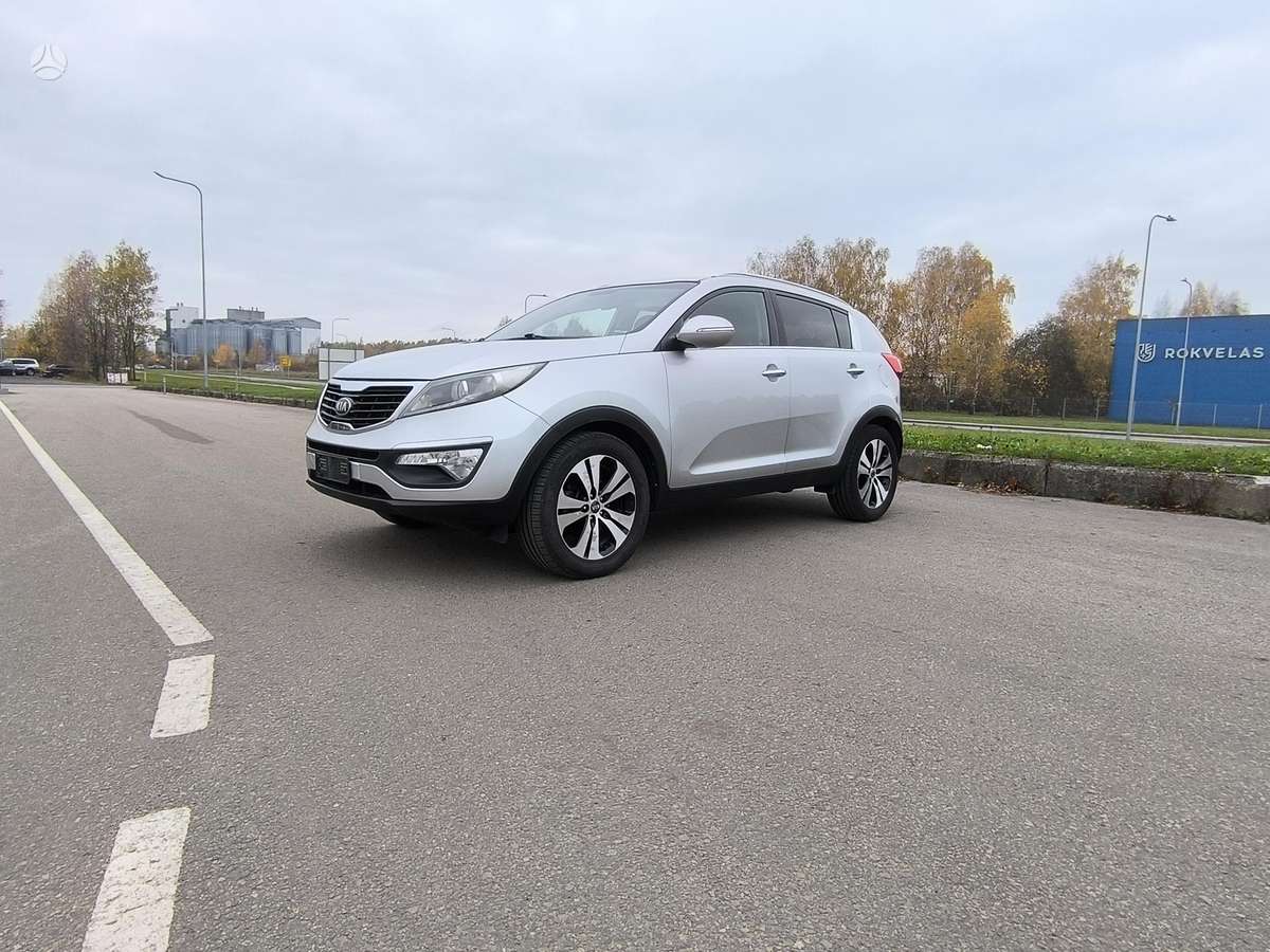 Kia Sportage 2013 — rear view