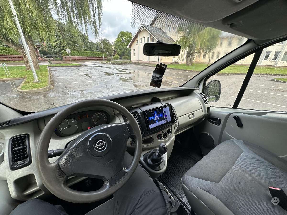Opel Vivaro 2007 — photo 10