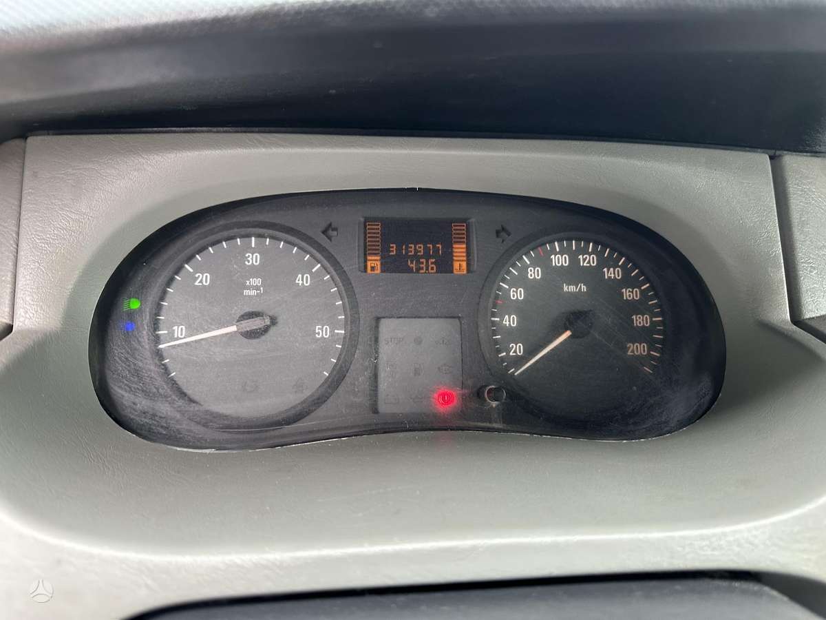 Opel Vivaro 2007 — photo 12