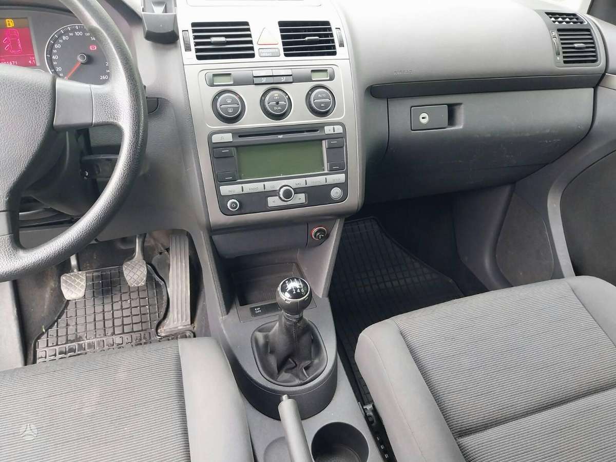 Volkswagen Touran 2007 — photo 10