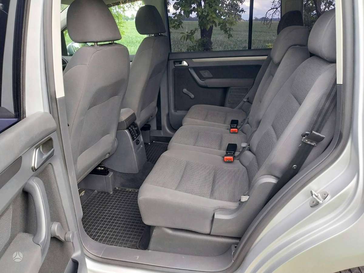 Volkswagen Touran 2007 — photo 13