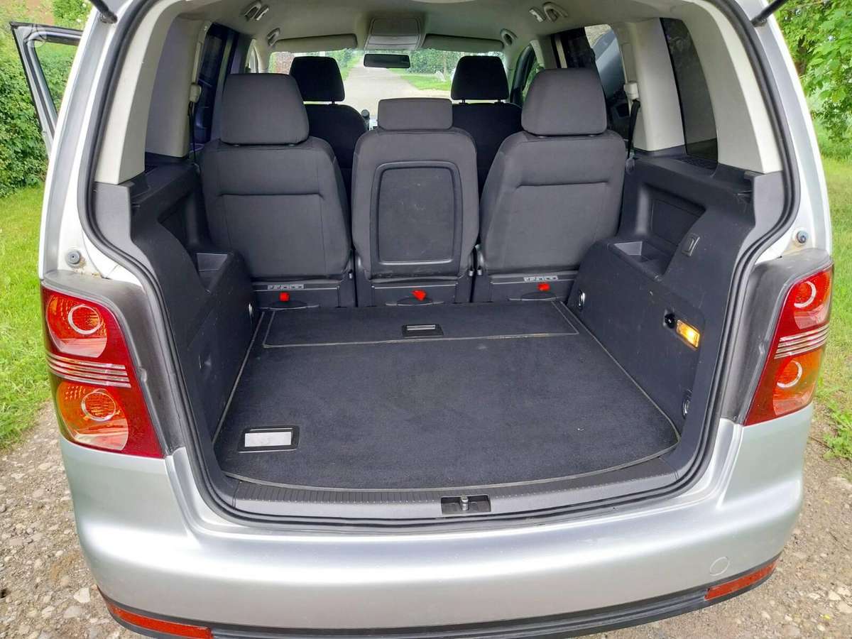 Volkswagen Touran 2007 — photo 14