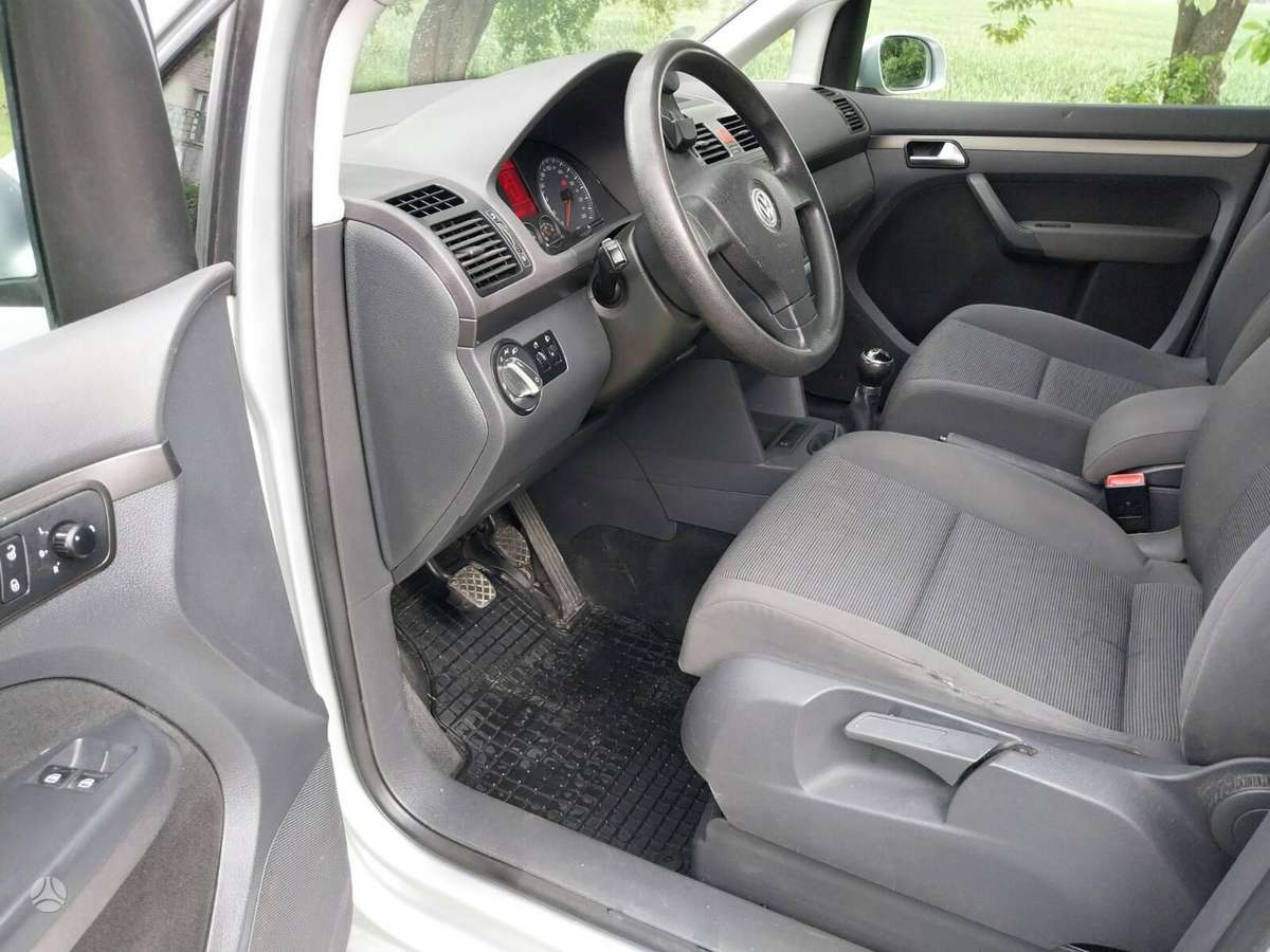 Volkswagen Touran 2007 — photo 9