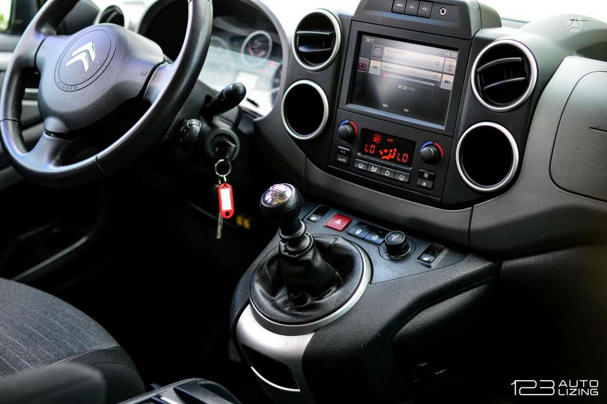 Citroen Berlingo 2015 — photo 12