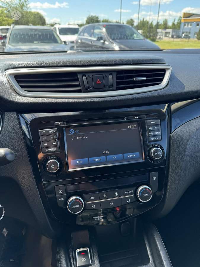 Nissan Qashqai 2015 — photo 24