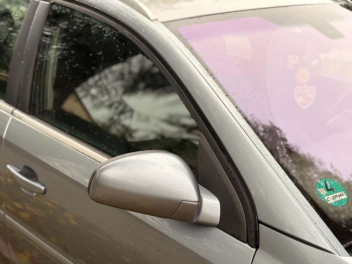 Opel Vectra 2008 — photo 10